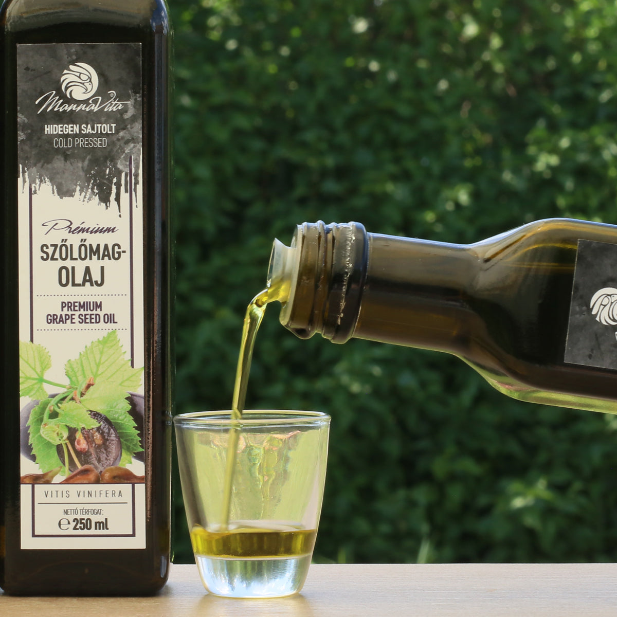 Olio di vinacciolo ungherese spremuto a freddo Mannavita • 250 ml